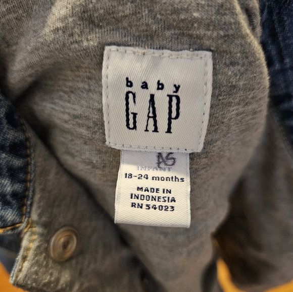 Upcycled Floral Embroidered Denim Jacket 18 - 24 months - Picture 9 of 9